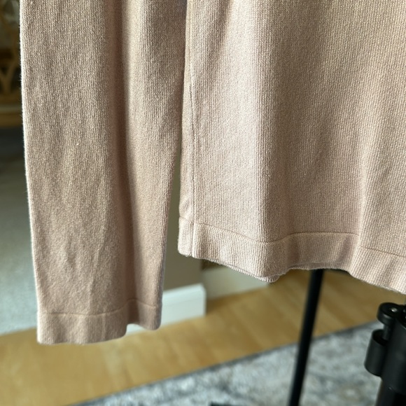 Express Pink Sweater - Picture 3 of 4